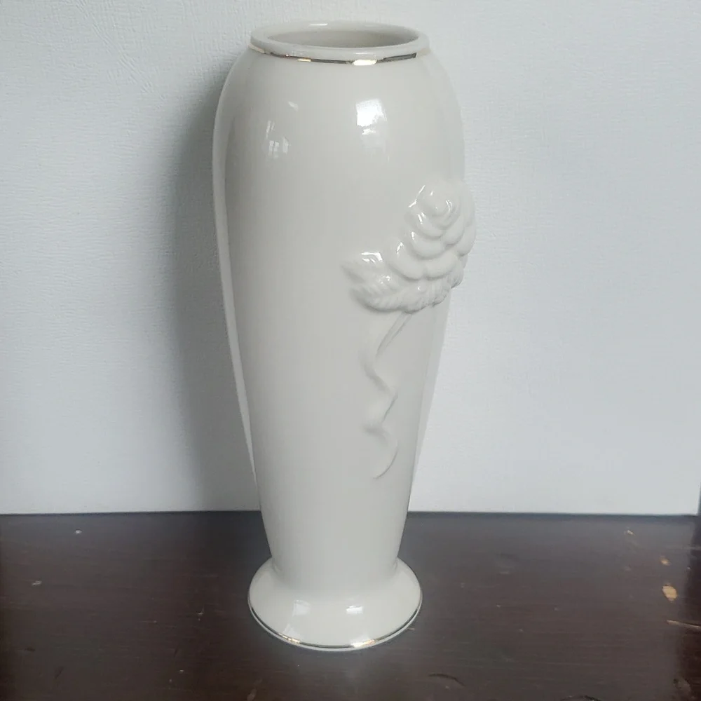 Lenox Rose Blossom Bud Vase - Picture 2 of 8